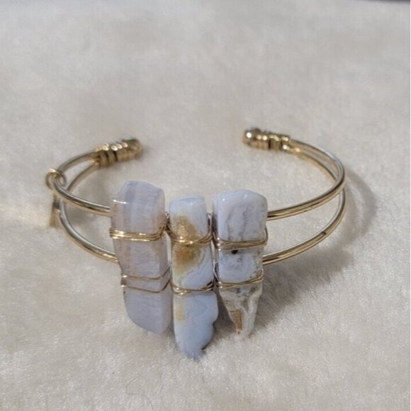 Ali Khan Cuff Bracelet Wire Wrapped Howlite Crystal Stone New York Boho Hippie - Picture 1 of 4